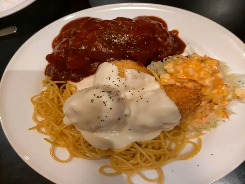 長崎名物　トルコライス　ニッキーアスティン
